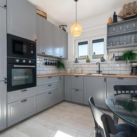 Apartment With Parking Space - 25137 Trogir