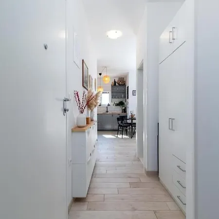With Parking Space - 25137 Apartamento