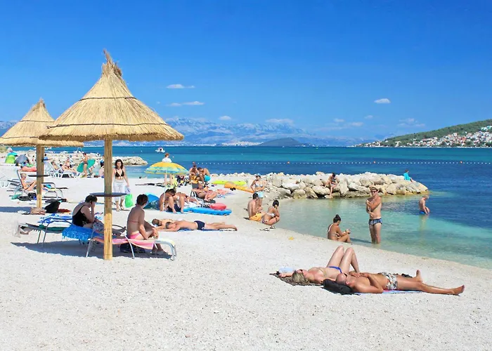 Apartment With Parking Space - 25137 Trogir