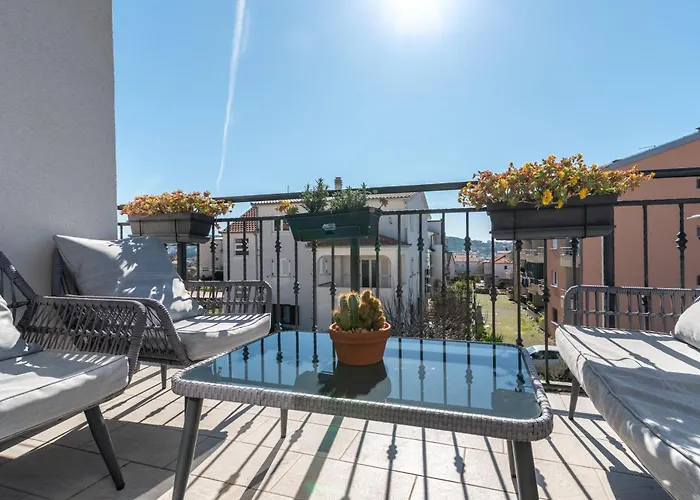 With Parking Space - 25137 Trogir